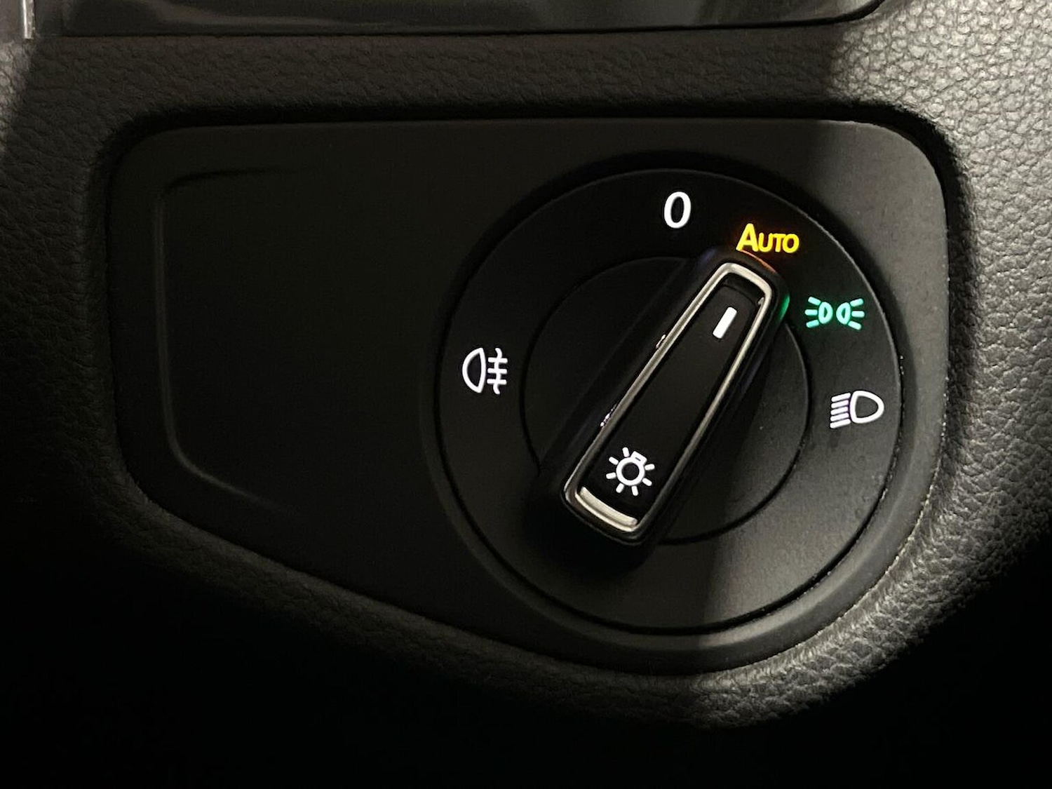 Used Volkswagen Golf 2019 for sale - 77595506: Photo 32