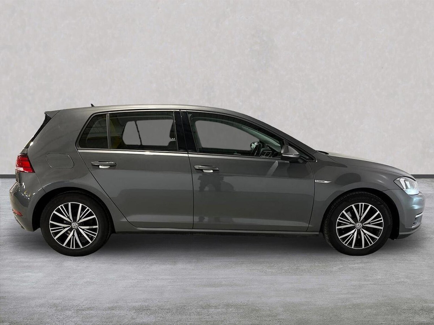 Used Volkswagen Golf 2019 for sale - 77595506: Photo 5