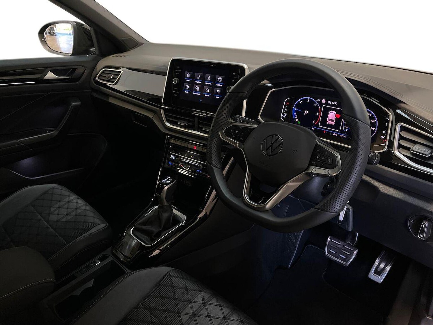 Used Volkswagen T-Roc 2025 for sale - 76407386: Photo 15