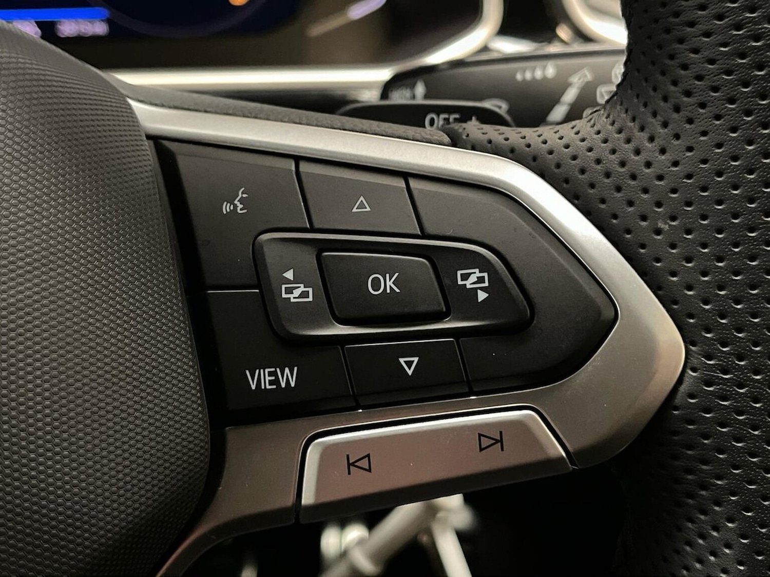 Used Volkswagen T-Roc 2025 for sale - 76407386: Photo 26