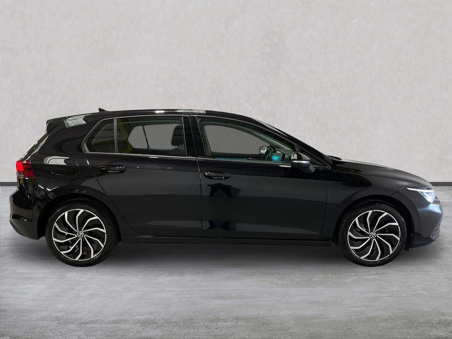 Used Volkswagen Golf 2023 for sale - 78195804: Photo 3