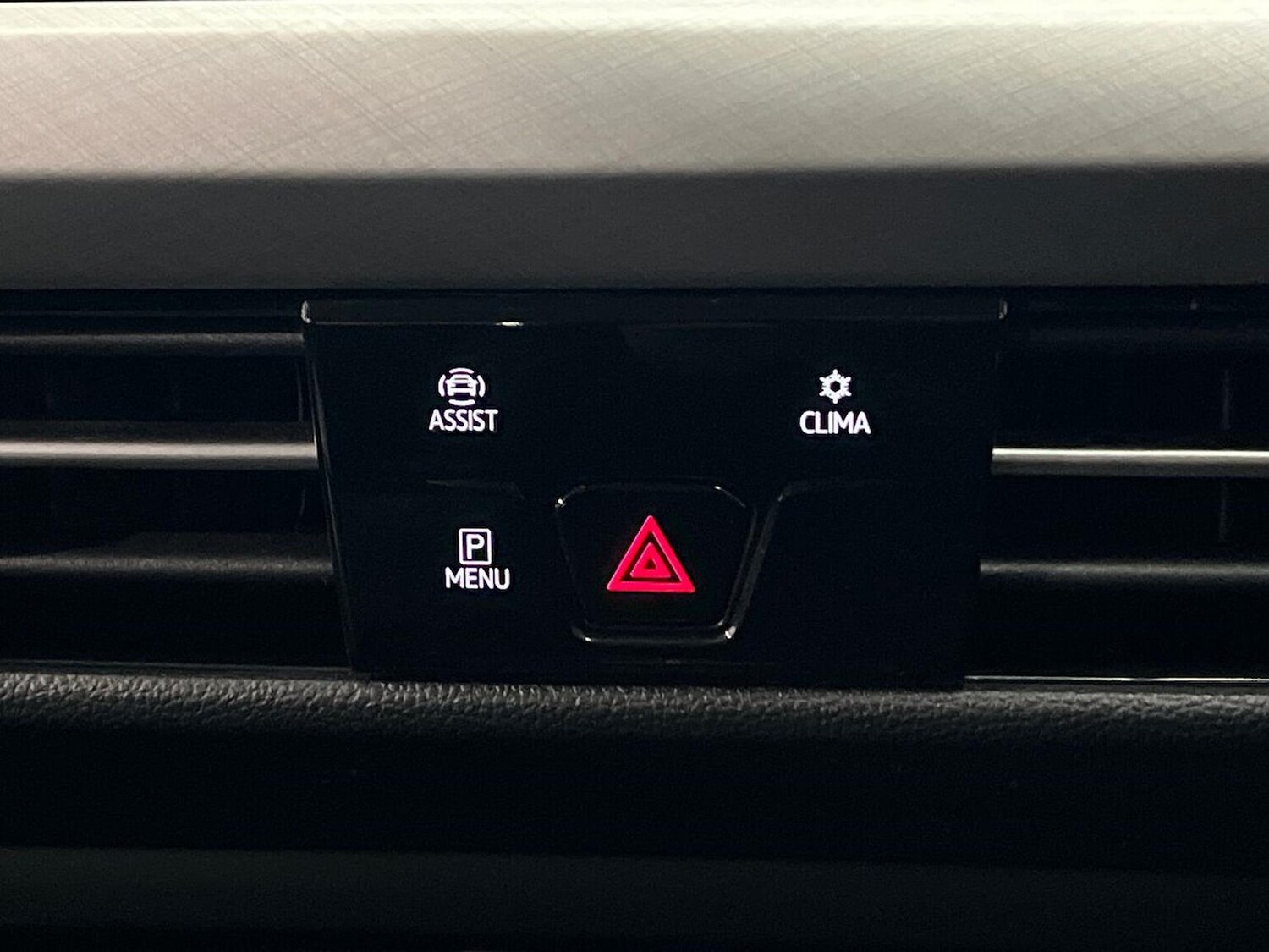 Used Volkswagen Golf 2023 for sale - 78195804: Photo 30