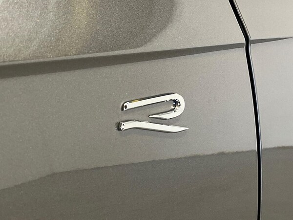 Used Volkswagen Touareg 2024 for sale - 75650320: Photo 35