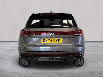Used Volkswagen Touareg 2024 for sale - 75650320: Photo
