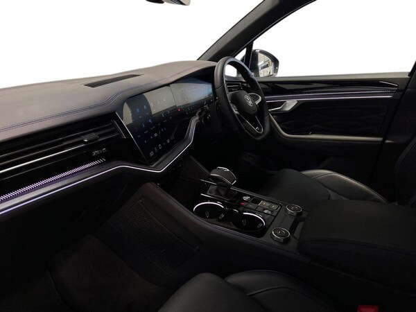 Used Volkswagen Touareg 2024 for sale - 75650320: Photo 7