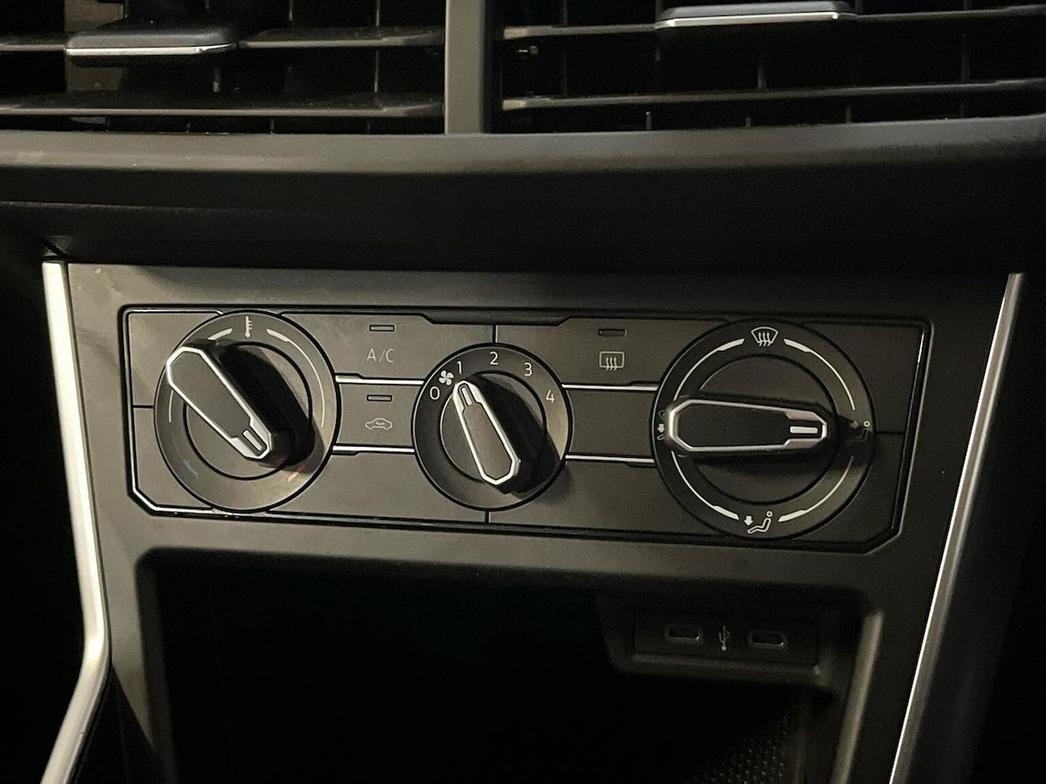 Used Volkswagen Polo 2023 for sale - 76643618: Photo 12