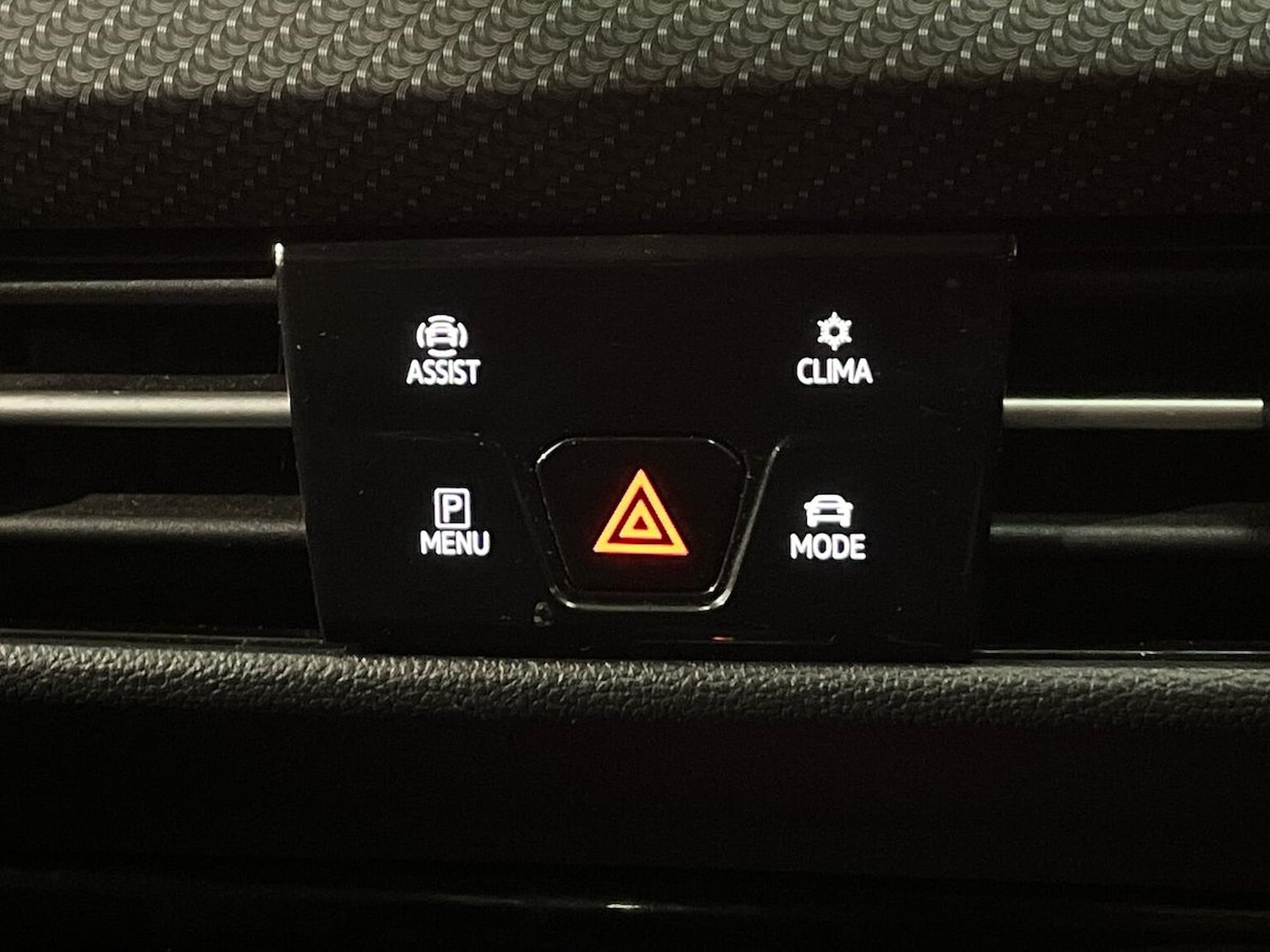 Used Volkswagen Golf 2022 for sale - 77056880: Photo 32