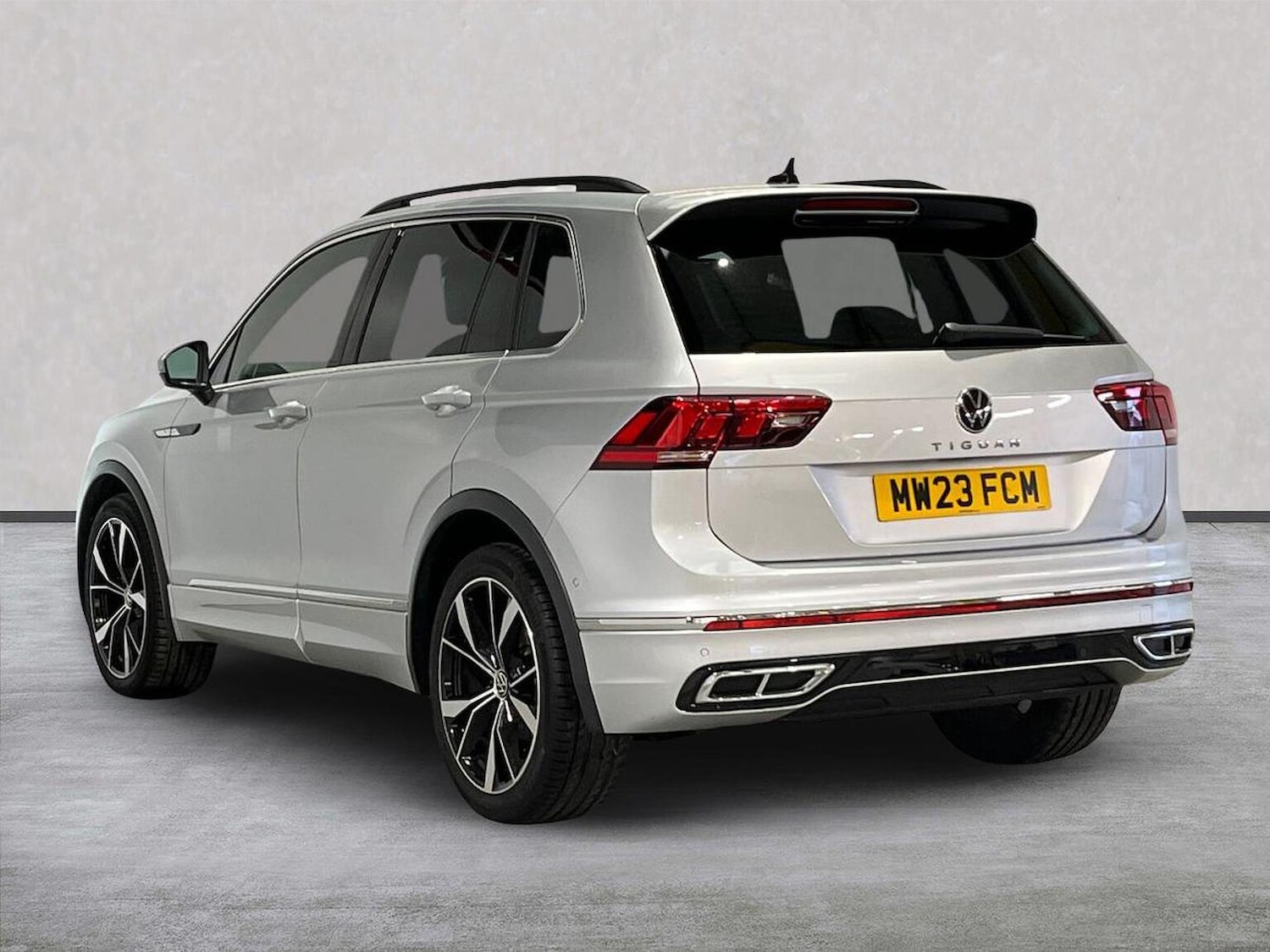 Used Volkswagen Tiguan 2023 for sale - 76719434: Photo 2