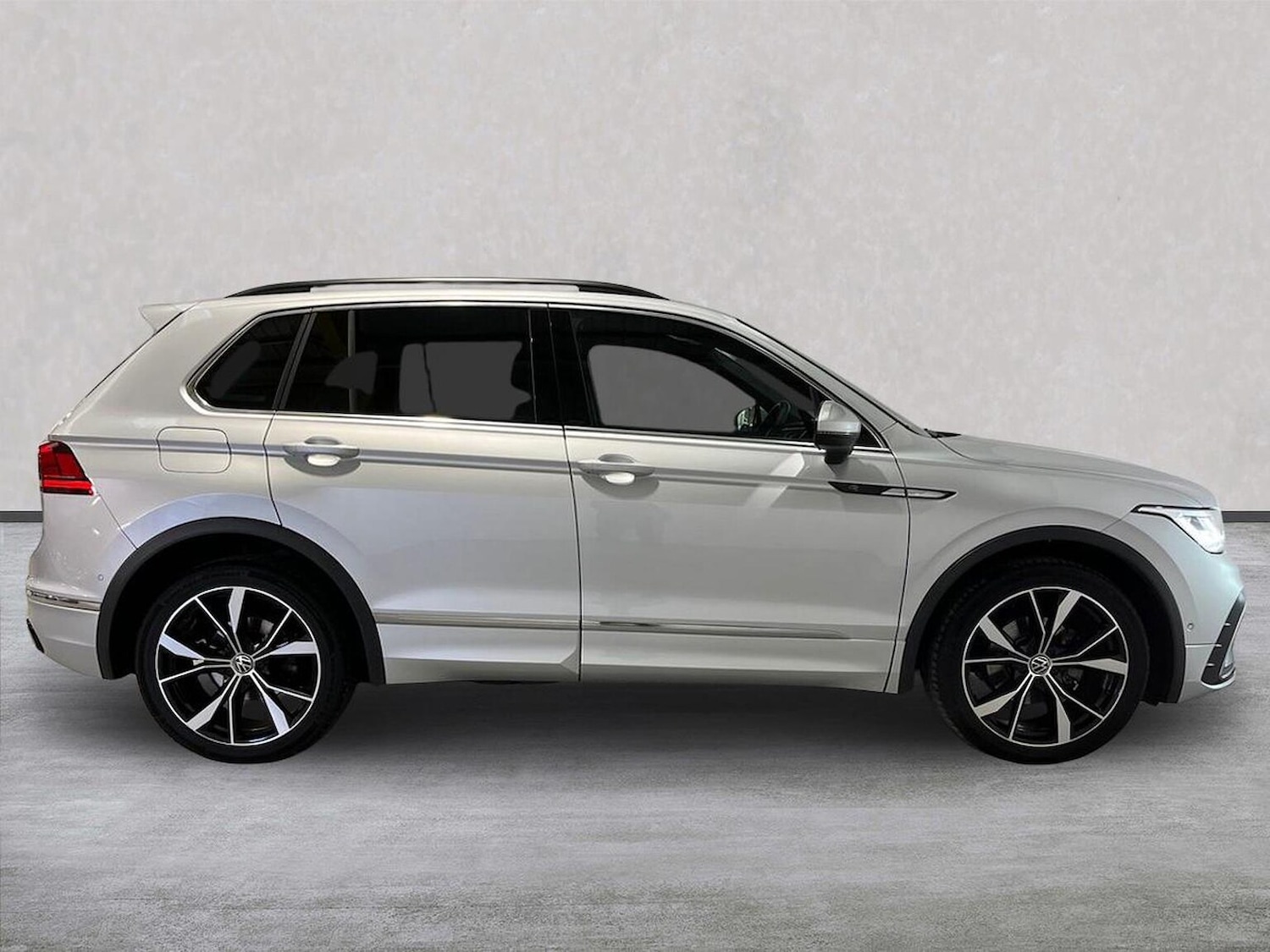 Used Volkswagen Tiguan 2023 for sale - 76719434: Photo 3