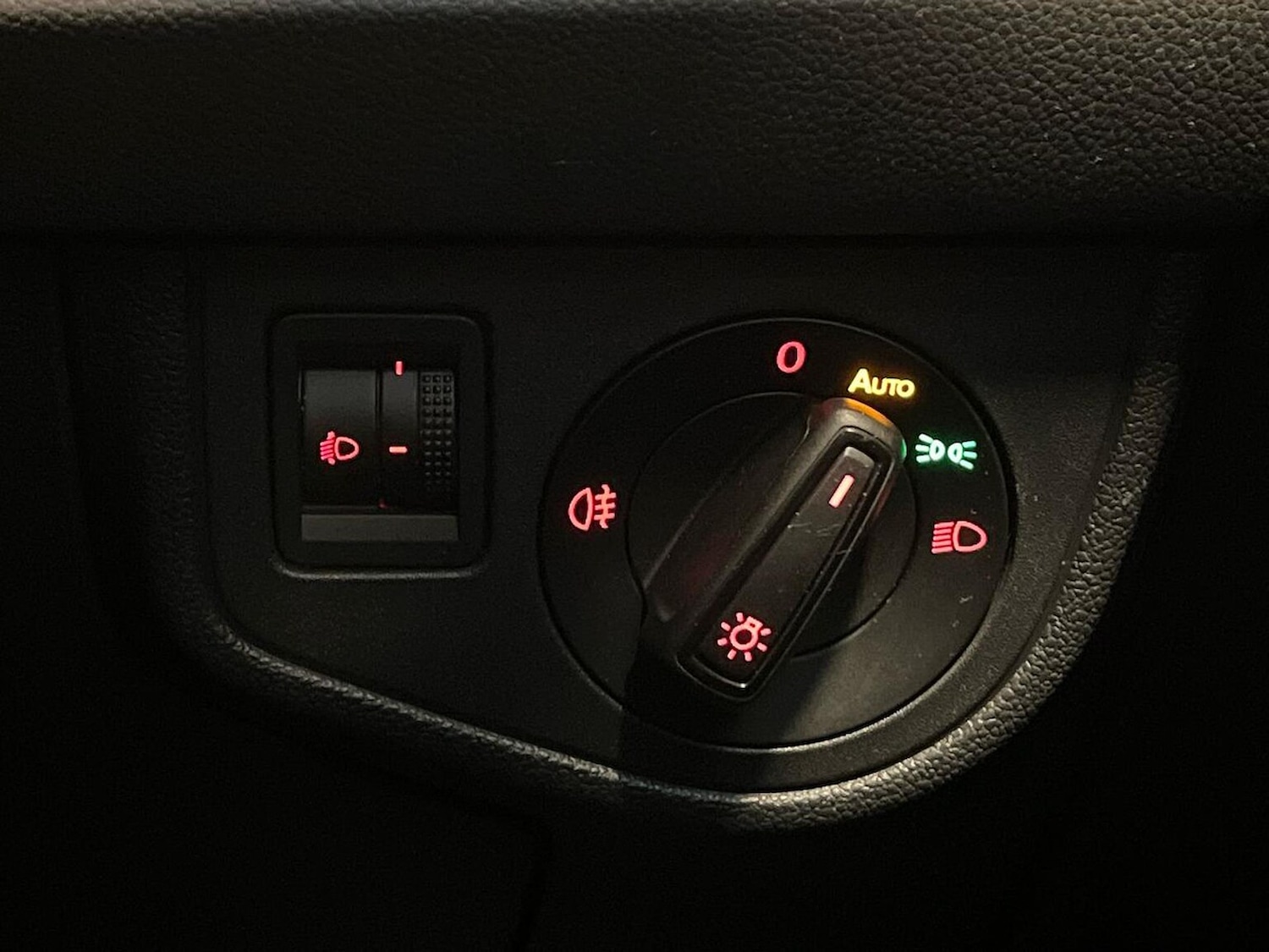 Used Volkswagen Polo 2018 for sale - 76402410: Photo 22