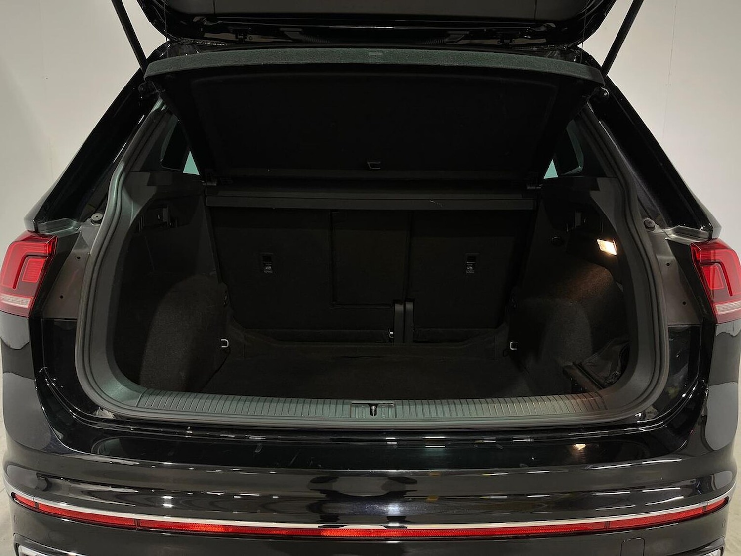 Used Volkswagen Tiguan 2021 for sale - 77056890: Photo 19