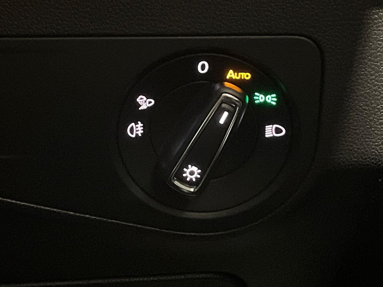 Used Volkswagen Tiguan 2021 for sale - 77056890: Photo 24