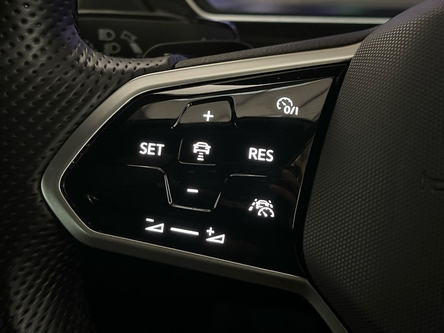 Used Volkswagen Tiguan 2021 for sale - 77056890: Photo 29