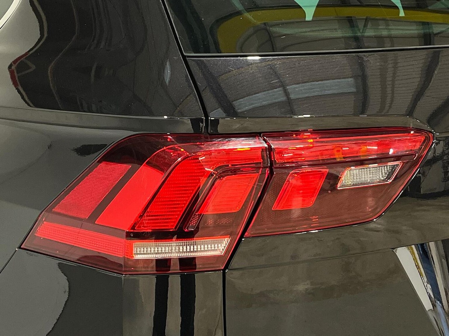 Used Volkswagen Tiguan 2021 for sale - 77056890: Photo 38