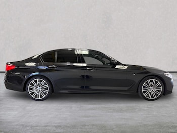 Used BMW 5 Series 2017 for sale - 79503959: Photo