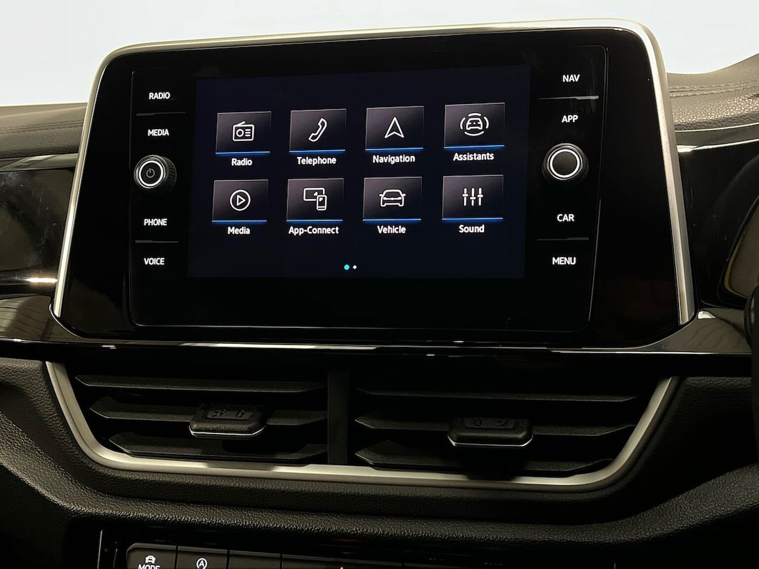 Used Volkswagen T-Roc 2025 for sale - 77056885: Photo 13