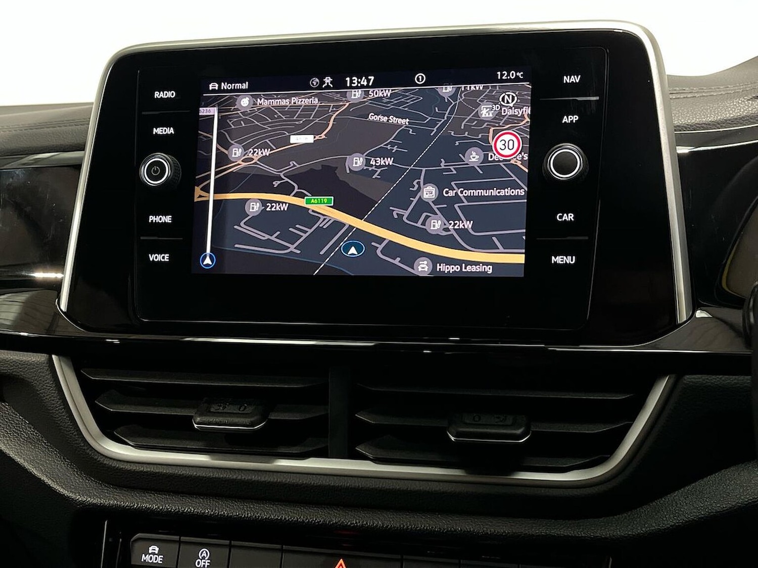 Used Volkswagen T-Roc 2025 for sale - 77056885: Photo 26