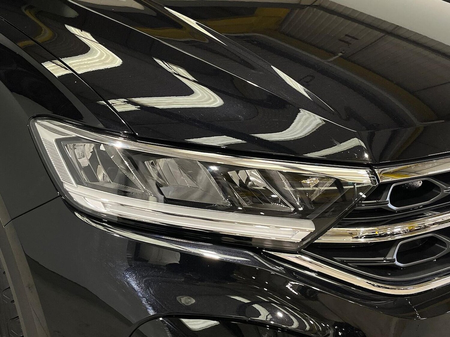 Used Volkswagen T-Roc 2025 for sale - 77056885: Photo 36