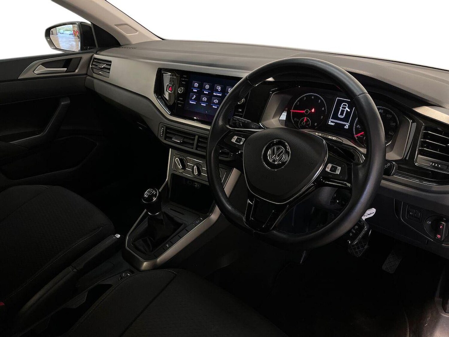 Used Volkswagen Polo 2018 for sale - 76300740: Photo 15