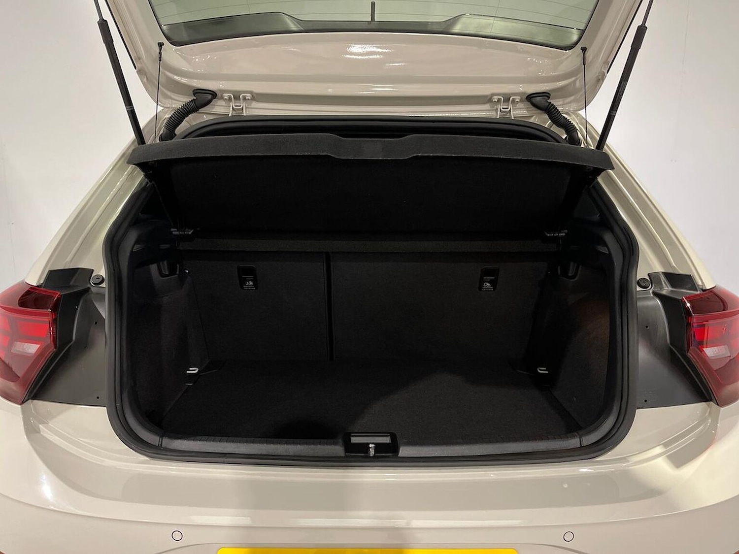 Used Volkswagen Polo 2022 for sale - 76892108: Photo 17