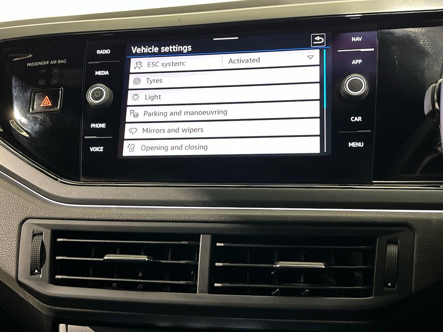 Used Volkswagen Polo 2022 for sale - 76892108: Photo 37