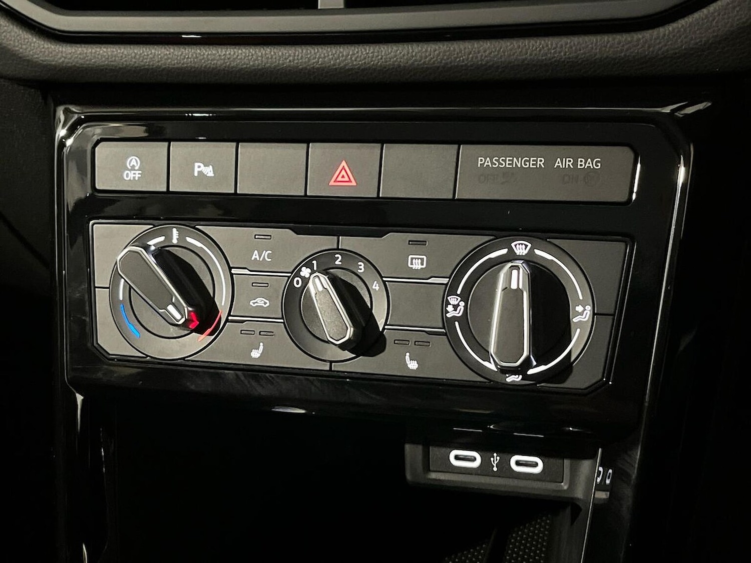 Used Volkswagen T-Cross 2026 for sale - 77759368: Photo 12