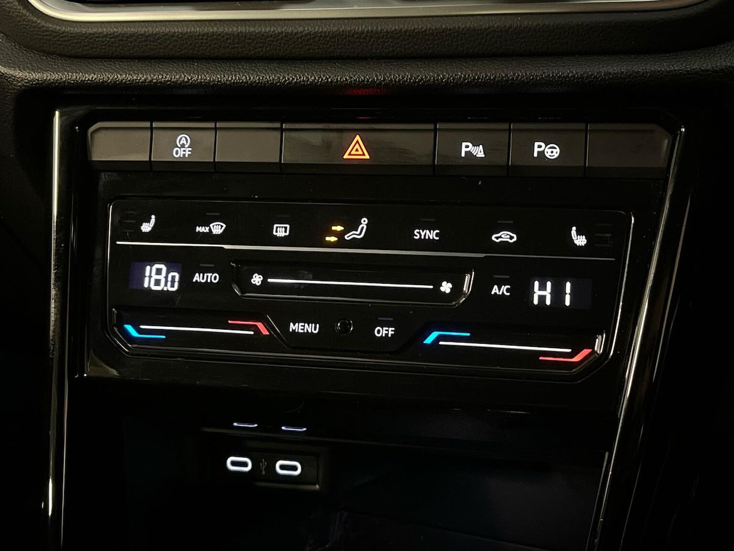 Used Volkswagen T-Roc 2022 for sale - 76418215: Photo 12