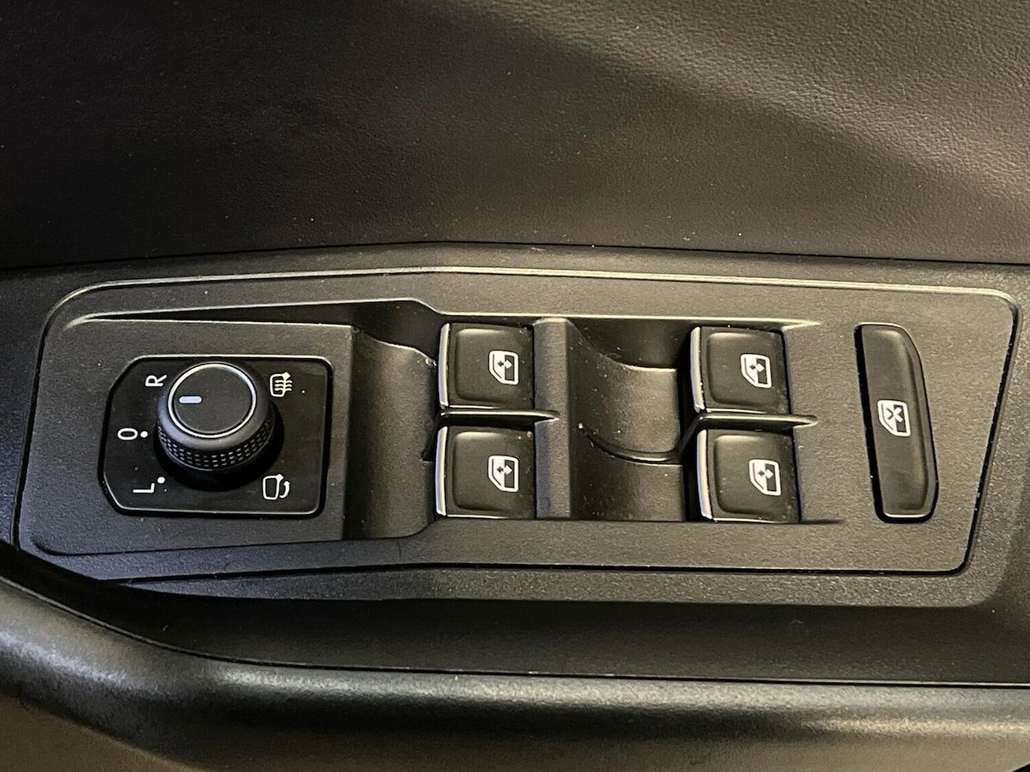 Used Volkswagen T-Roc 2022 for sale - 76418215: Photo 21