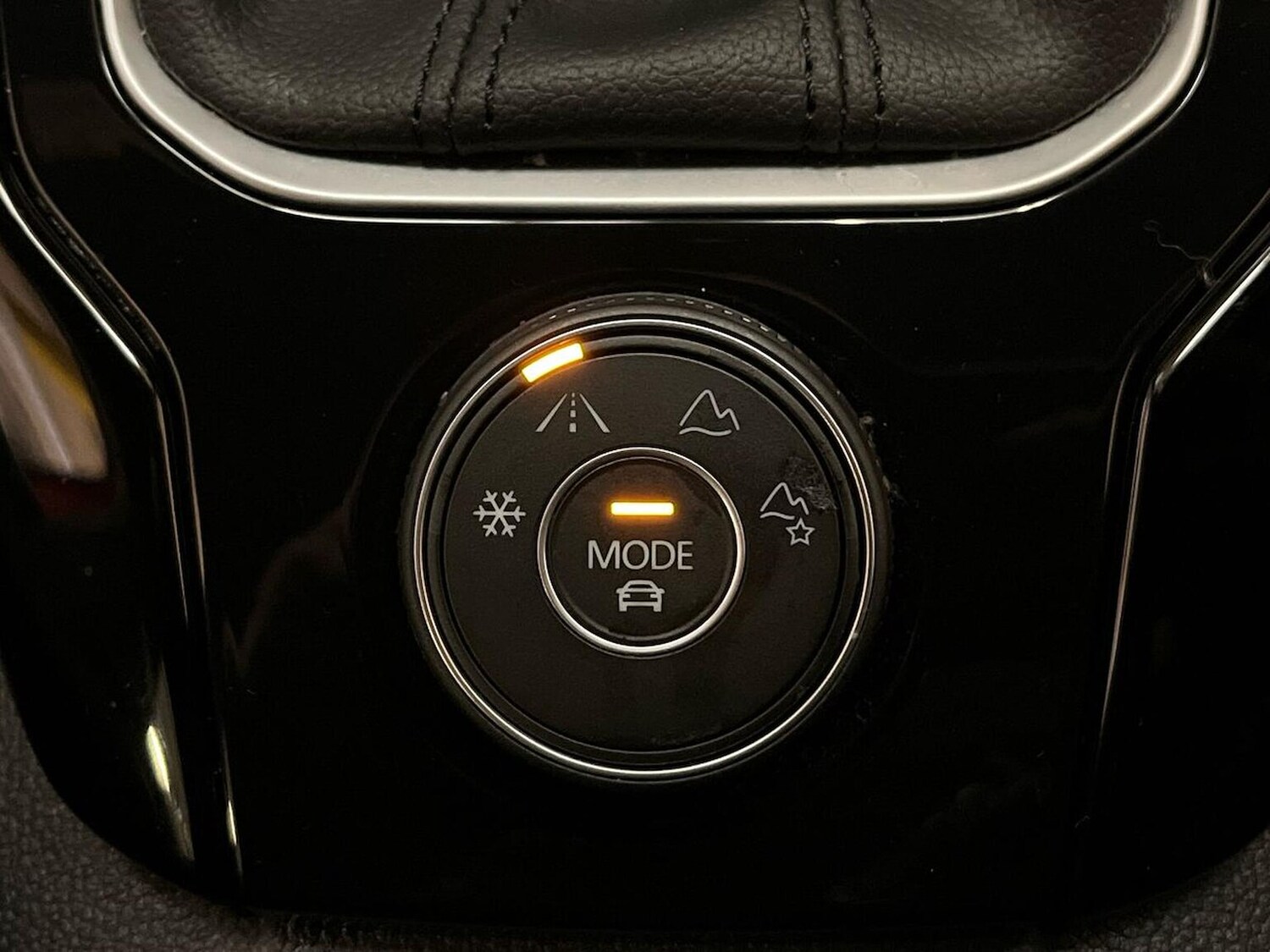 Used Volkswagen T-Roc 2022 for sale - 76418215: Photo 30