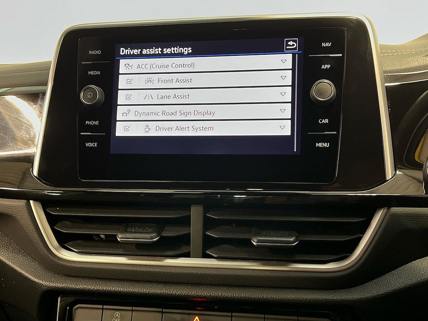 Used Volkswagen T-Roc 2022 for sale - 76418215: Photo 32