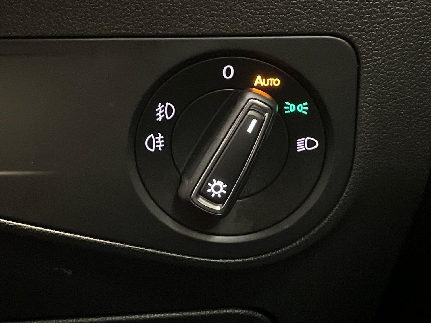 Used Volkswagen Tiguan 2018 for sale - 76403446: Photo 22