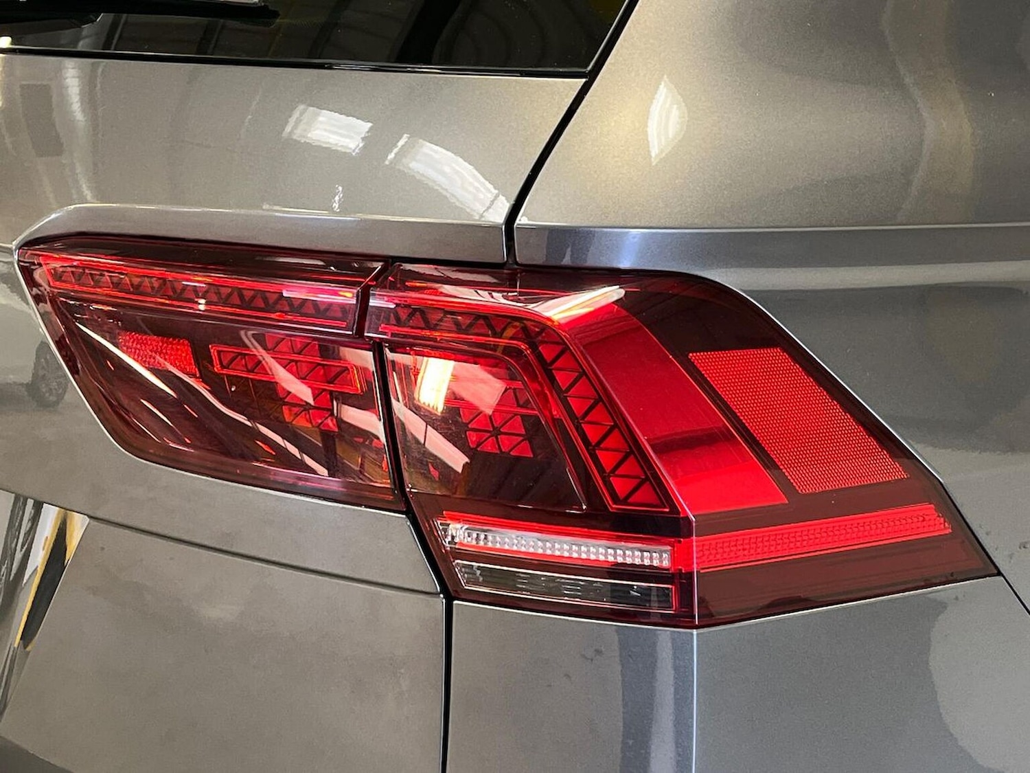 Used Volkswagen Tiguan 2018 for sale - 76403446: Photo 36