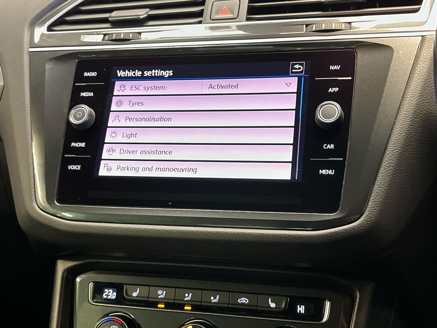 Used Volkswagen Tiguan 2018 for sale - 76403446: Photo 37