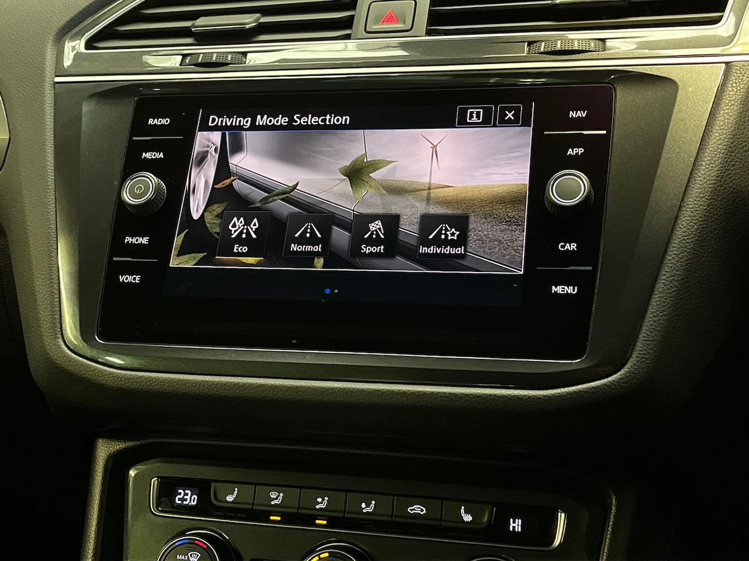 Used Volkswagen Tiguan 2018 for sale - 76403446: Photo 39