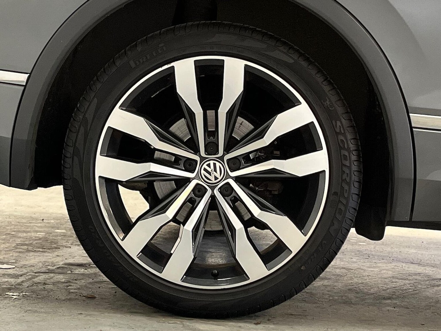 Used Volkswagen Tiguan 2018 for sale - 76403446: Photo 6