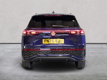 Used Volkswagen Touran 2025 for sale - 76101362: Photo