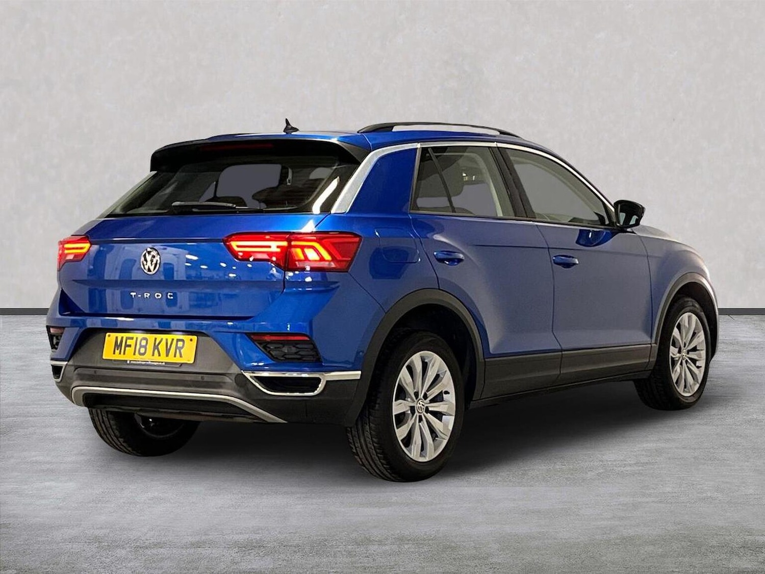 Used Volkswagen T-Roc 2018 for sale - 76637743: Photo 18