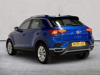Used Volkswagen T-Roc 2018 for sale - 76637743: Photo