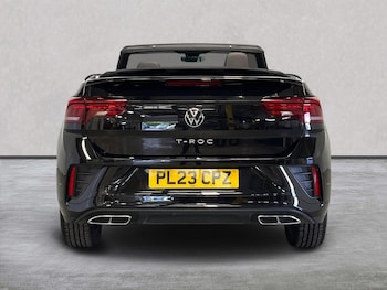 Used Volkswagen T-Roc 2023 for sale - 75700254: Photo