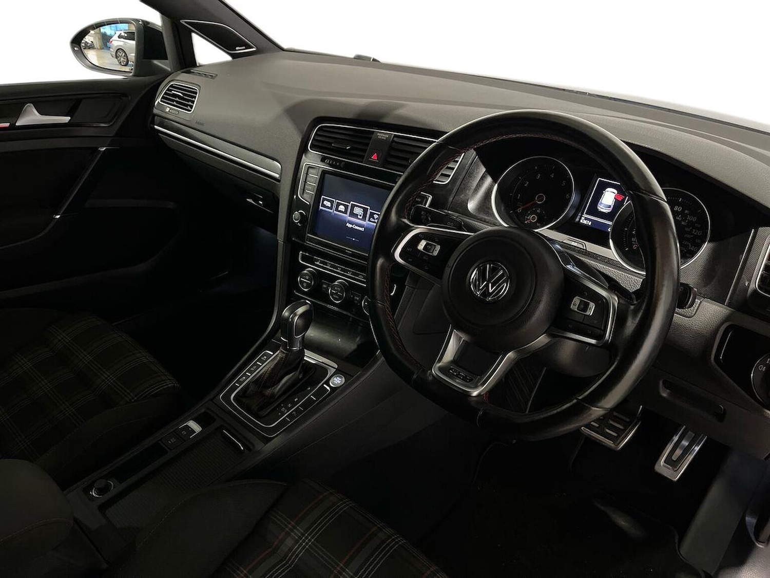 Used Volkswagen Golf 2016 for sale - 76725919: Photo 15