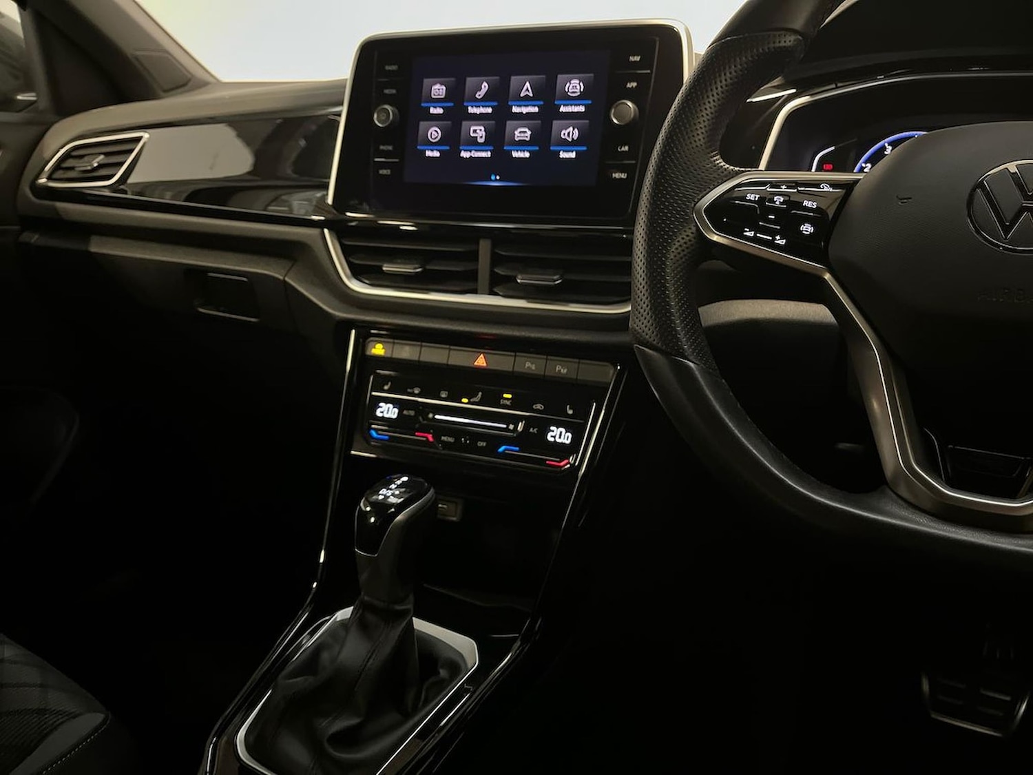 Used Volkswagen T-Roc 2022 for sale - 76565498: Photo 13