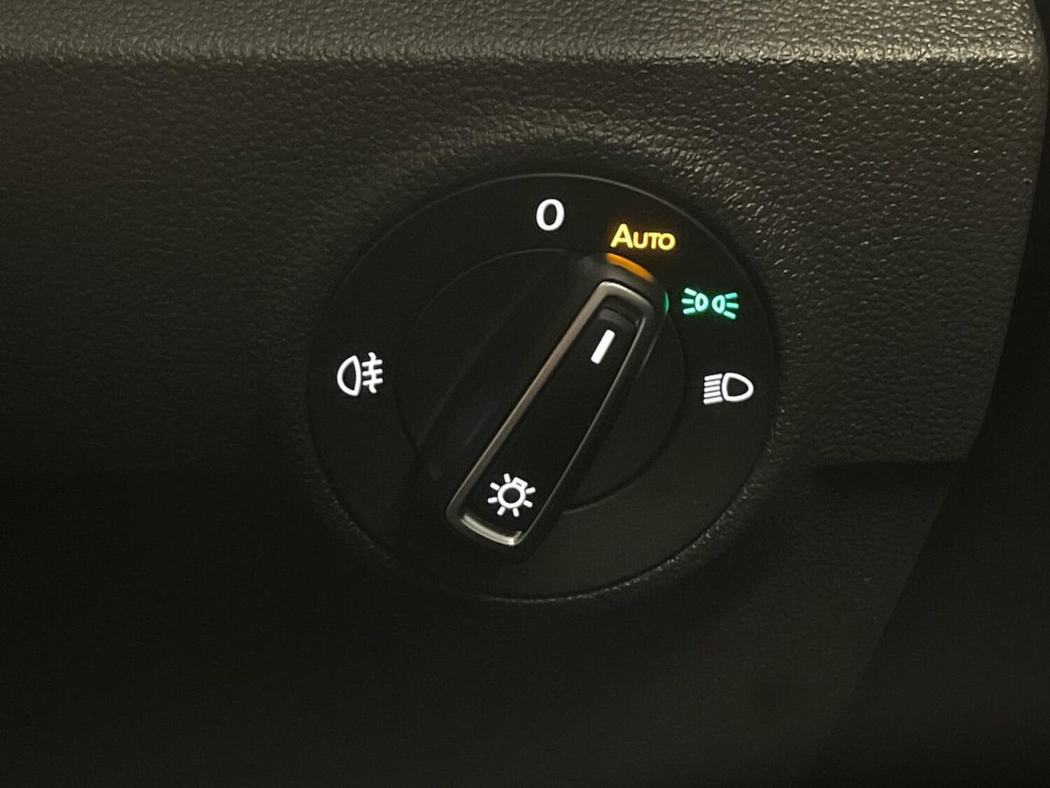 Used Volkswagen T-Roc 2022 for sale - 76565498: Photo 22