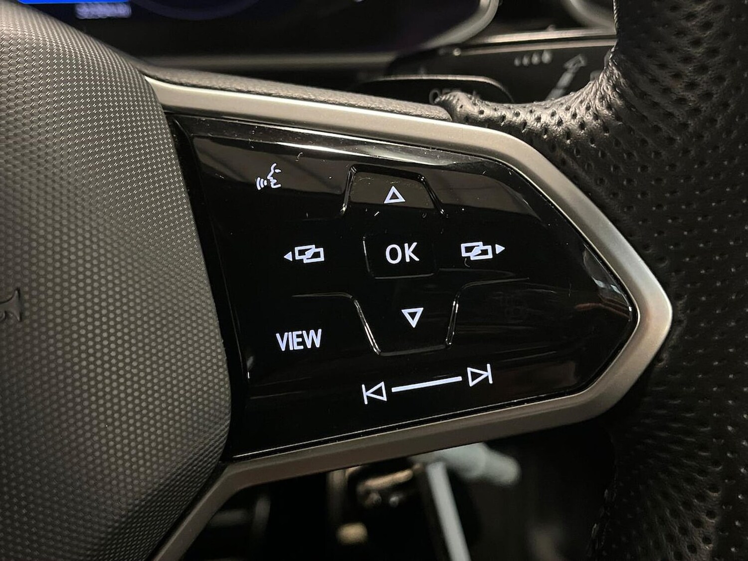 Used Volkswagen T-Roc 2022 for sale - 76565498: Photo 26