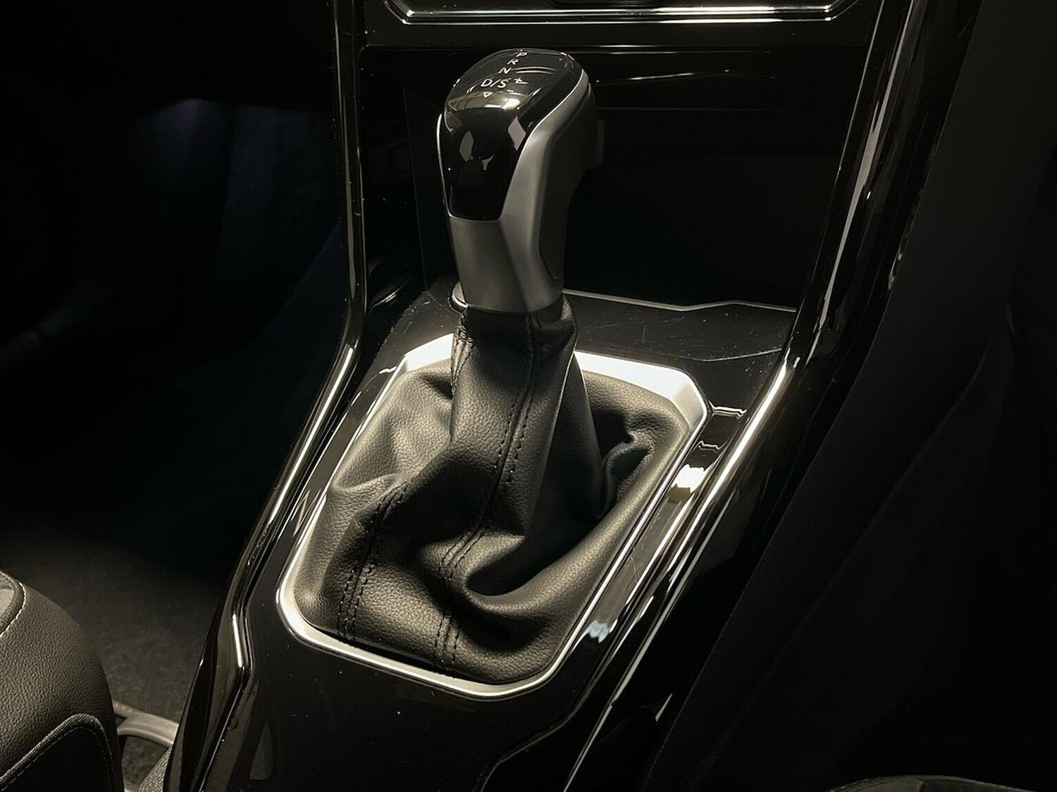 Used Volkswagen T-Roc 2022 for sale - 76565498: Photo 38