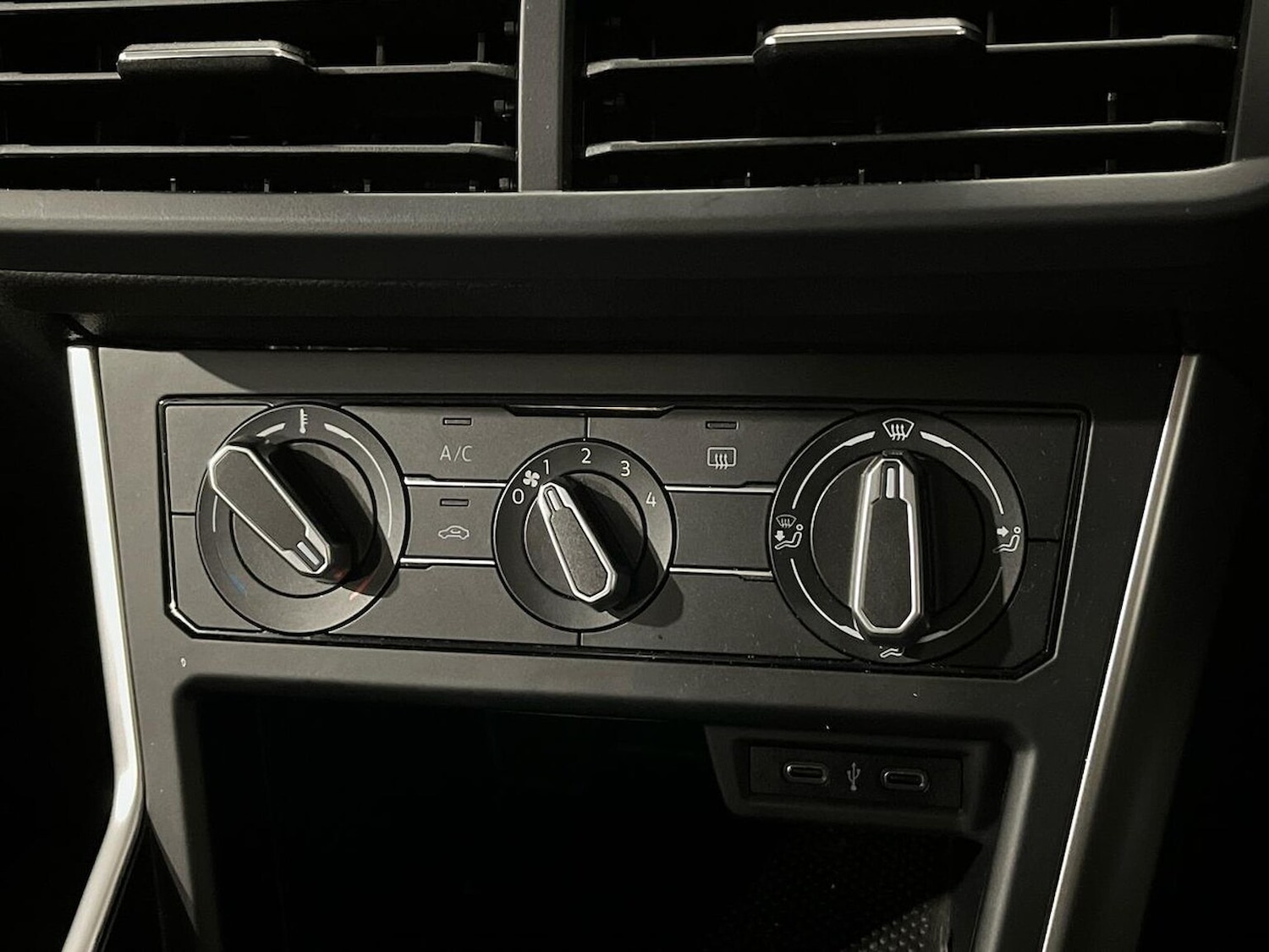 Used Volkswagen Polo 2023 for sale - 76799425: Photo 12