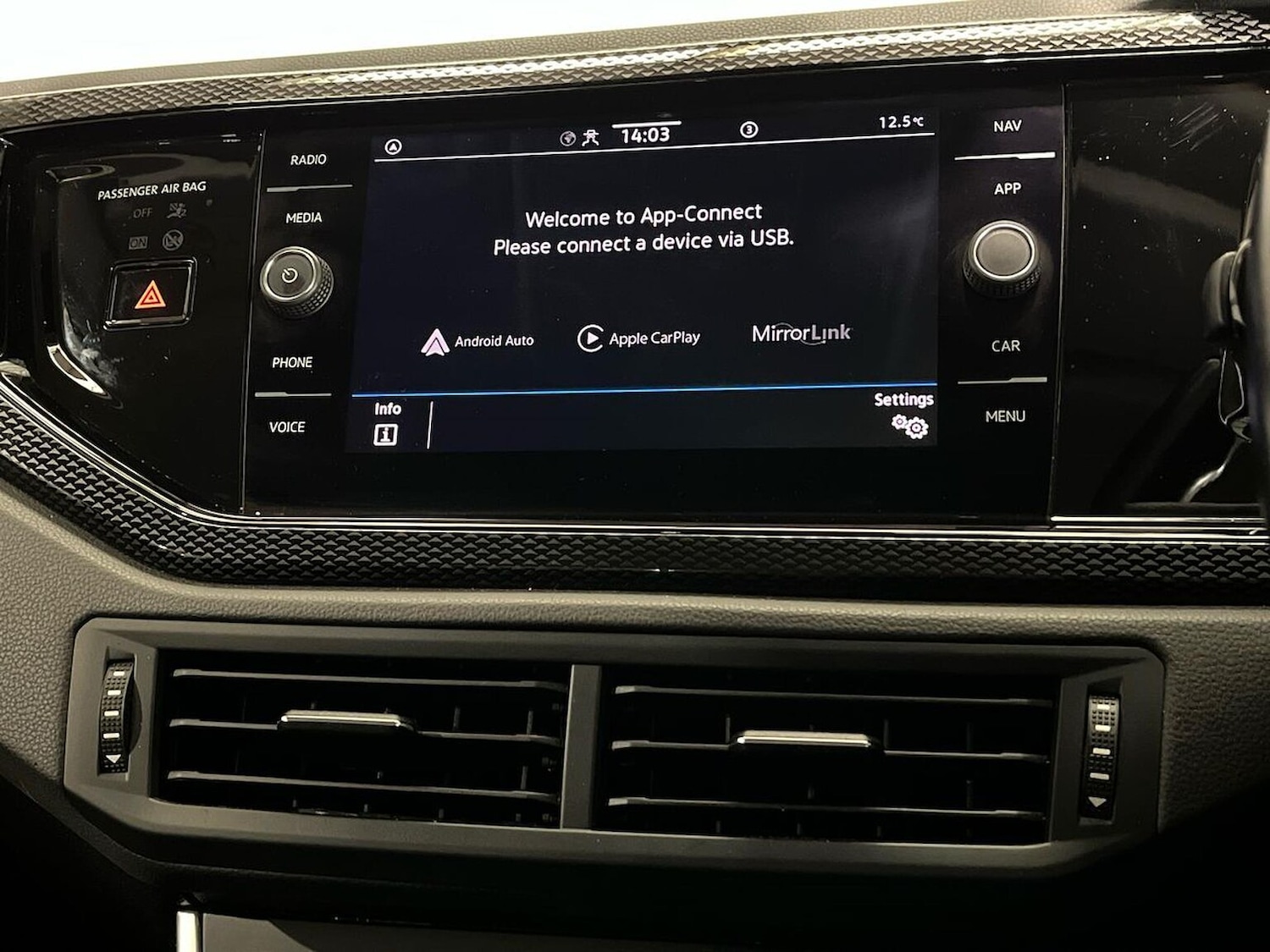 Used Volkswagen Polo 2023 for sale - 76799425: Photo 25