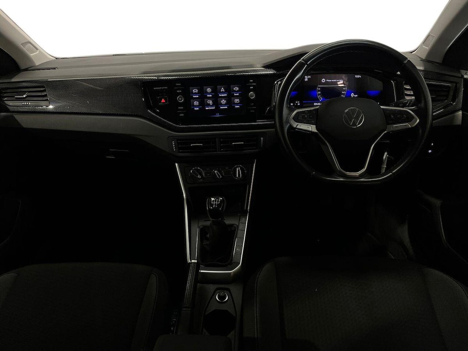 Used Volkswagen Polo 2023 for sale - 76799425: Photo 8