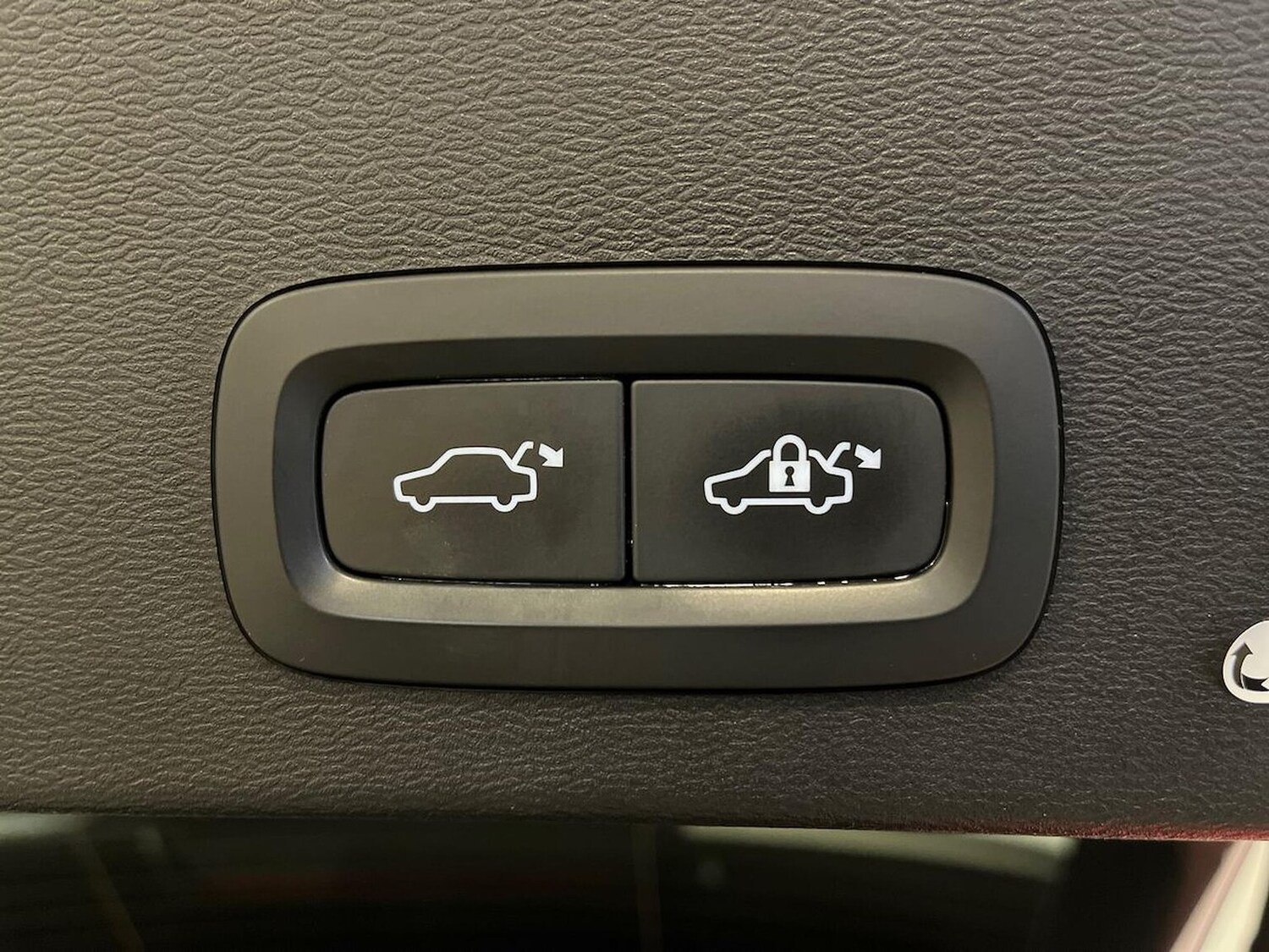 Used Volvo XC40 2018 for sale - 76426786: Photo 22