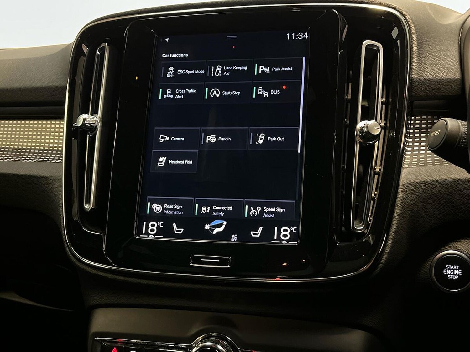 Used Volvo XC40 2018 for sale - 76426786: Photo 25