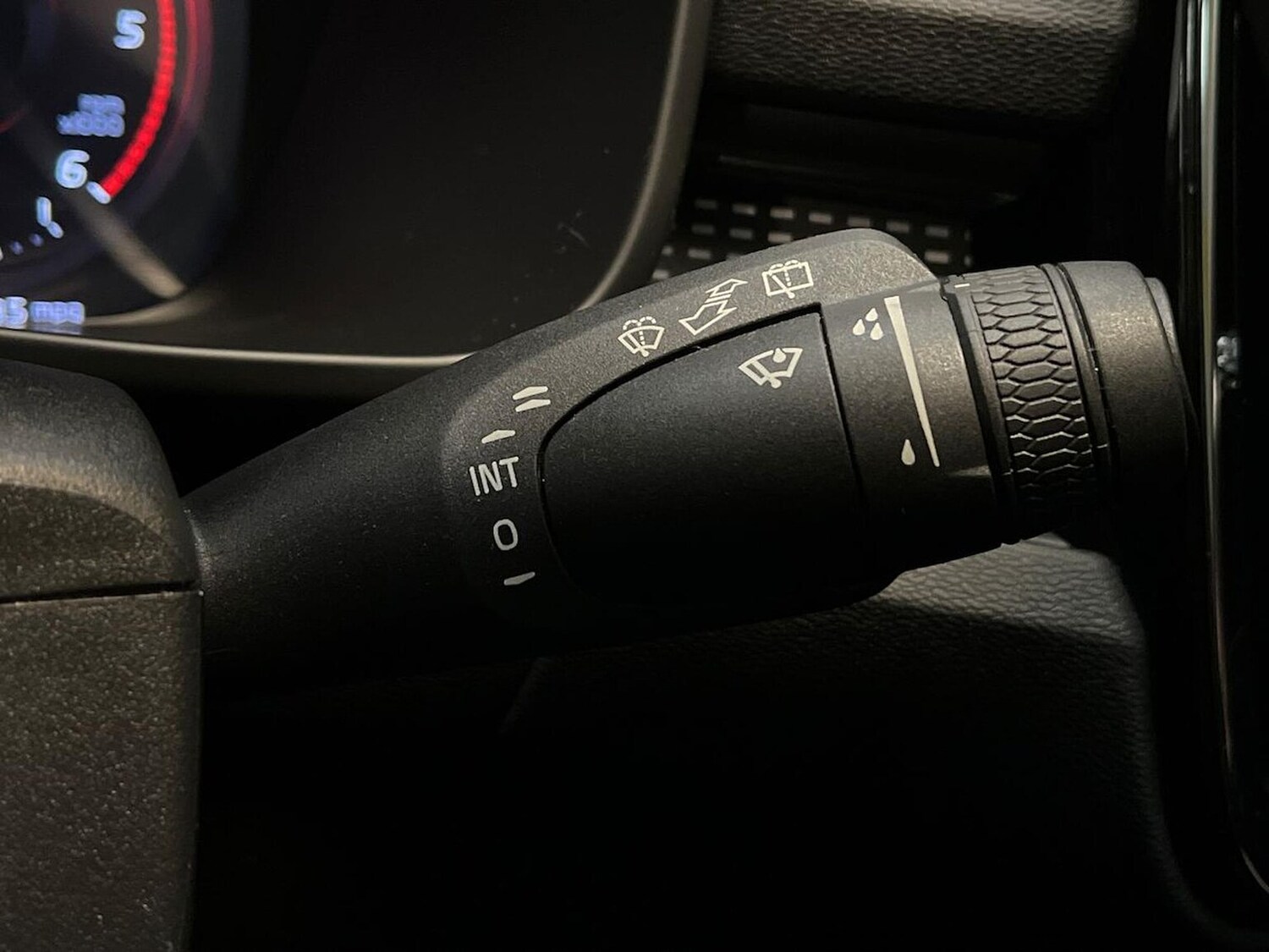 Used Volvo XC40 2018 for sale - 76426786: Photo 28